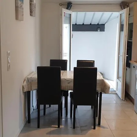 Les Pommes De Pin 2 A 4 Pers Proche Zoo La Palmyre Holiday home Les Mathes