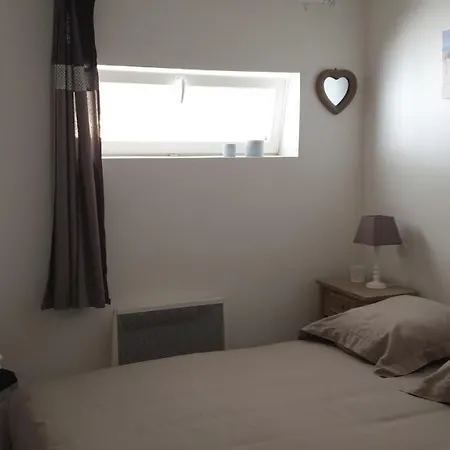 Holiday home Les Pommes De Pin 2 A 4 Pers Proche Zoo La Palmyre