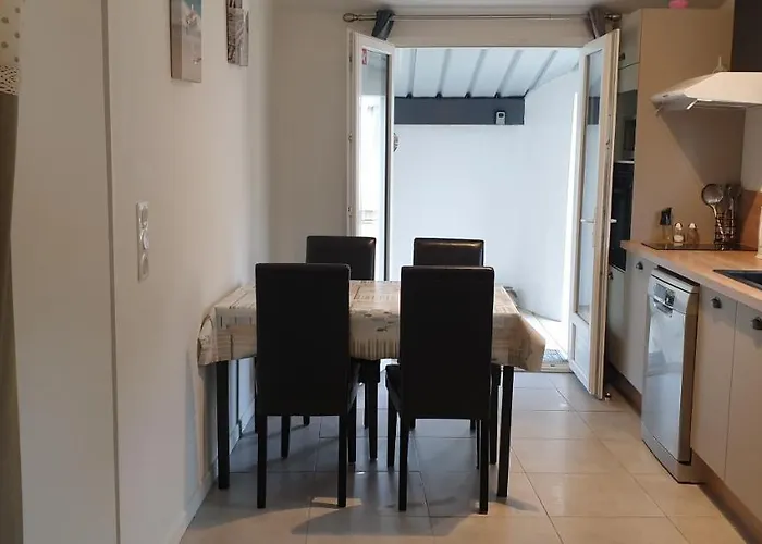 2 à 4 Pers Proche Du Zoo De La Palmyre Ouvert Toute L'année Casa de Férias Les Mathes