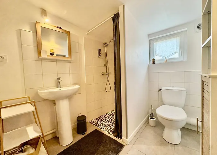 Casa de Férias 2 à 4 Pers Proche Du Zoo De La Palmyre Ouvert Toute L'année