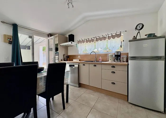 Casa de Férias 2 à 4 Pers Proche Du Zoo De La Palmyre Ouvert Toute L'année *